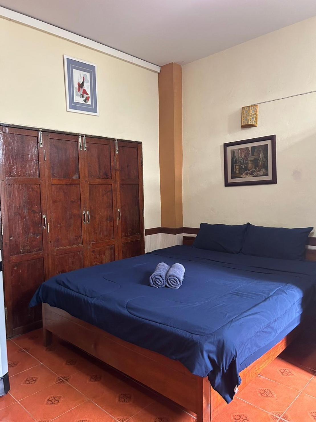 Baan Are Gong Riverside Homestay Ayutthaya Bagian luar foto